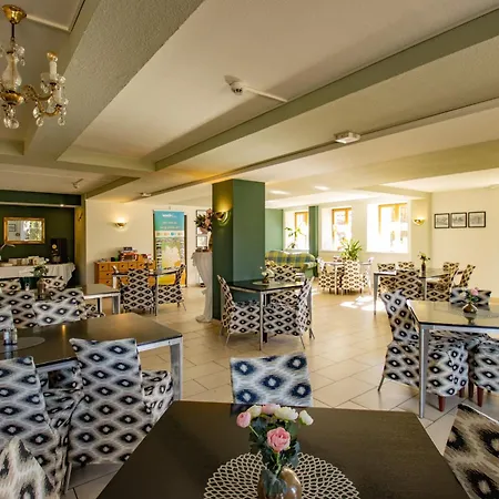 מלון Erzgebirgshotel Freiberger Hoehe 3*