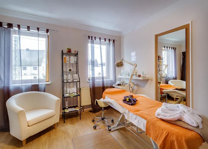 Erzgebirgshotel Freiberger Hoehe מלון 3*