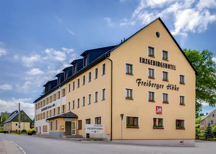 מלון Erzgebirgshotel Freiberger Hoehe