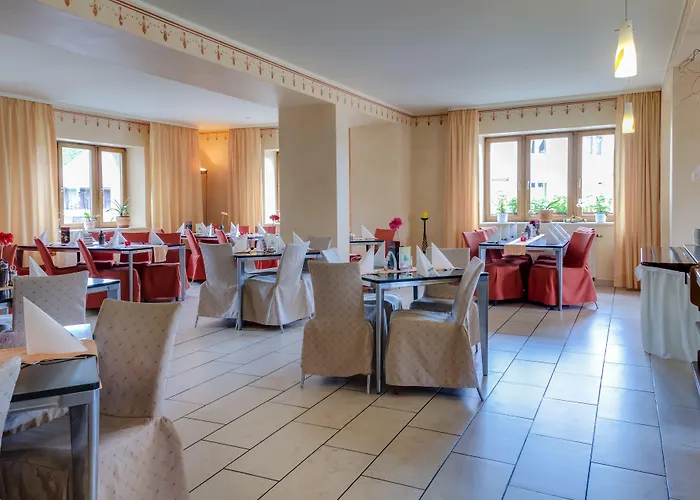 Erzgebirgshotel Freiberger Hoehe מלון 3*