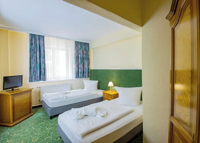 Erzgebirgshotel Freiberger Hoehe מלון 3*